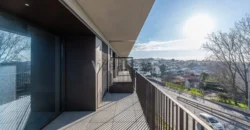 Apartamento T4 à venda na Alameda Jardins da Arrábida, 1145 em Porto