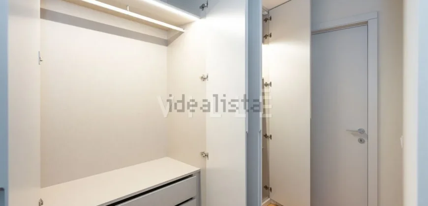 Apartamento T4 à venda na Alameda Jardins da Arrábida, 1145 em Porto