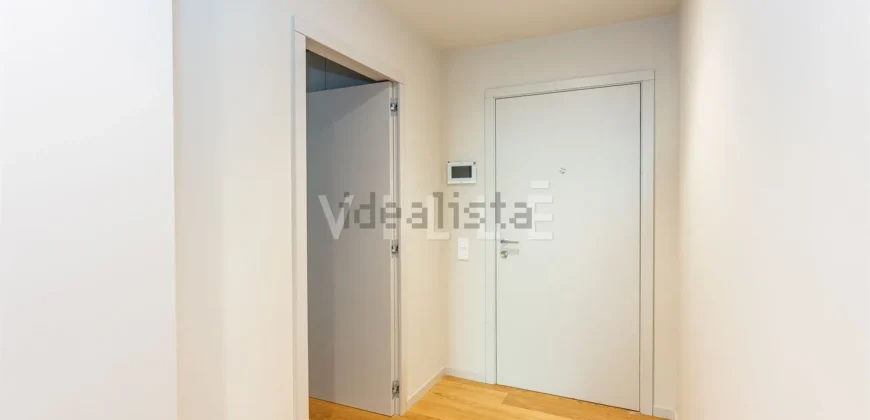 Apartamento T4 à venda na Alameda Jardins da Arrábida, 1145 em Porto