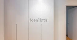 Apartamento T4 à venda na Alameda Jardins da Arrábida, 1145 em Porto