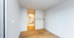 Apartamento T4 à venda na Alameda Jardins da Arrábida, 1145 em Porto