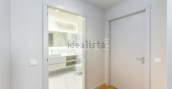 Apartamento T4 à venda na Alameda Jardins da Arrábida, 1145 em Porto