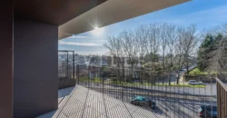 Apartamento T4 à venda na Alameda Jardins da Arrábida, 1145 em Porto