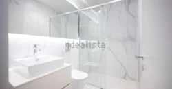 Apartamento T4 à venda na Alameda Jardins da Arrábida, 1145 em Porto