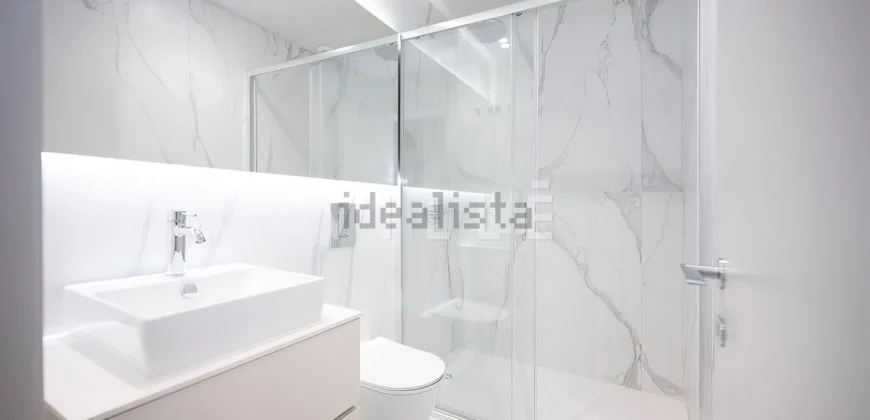 Apartamento T4 à venda na Alameda Jardins da Arrábida, 1145 em Porto