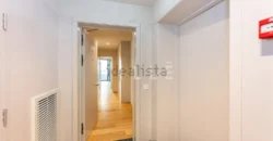 Apartamento T4 à venda na Alameda Jardins da Arrábida, 1145 em Porto