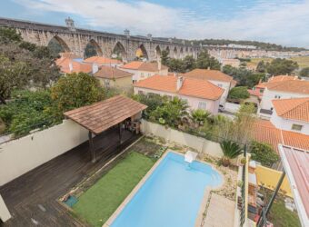 Moradia T5+1 com Piscina em Lisboa