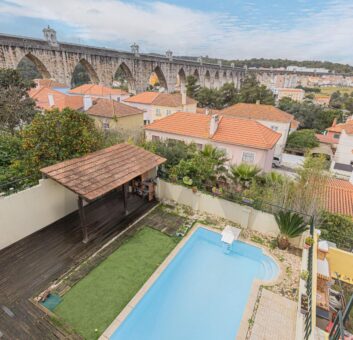 Moradia T5+1 com Piscina em Lisboa