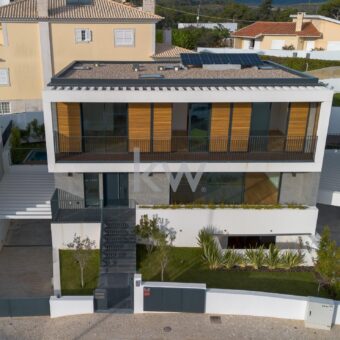 Moradia T3+1 à Venda em Cascais