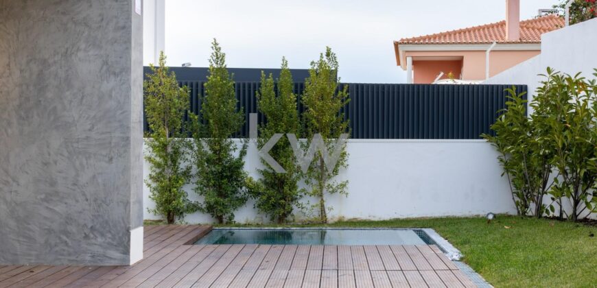 Moradia T3+1 à Venda em Cascais