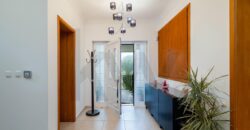 Moradia Exclusiva Com Piscina, Jardim e Vista Deslumbrante – São Miguel De Alcainça