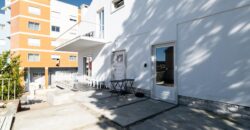 Moradia T8 Renovada no Centro do Carregado com Jardim e 3 Utilizações Independentes