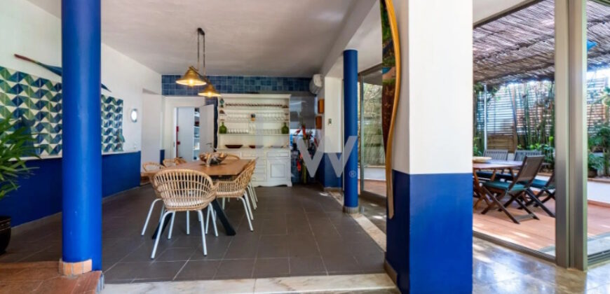 Majestoso Hotel com Jardim Tropical