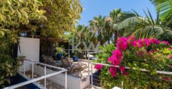 Majestoso Hotel com Jardim Tropical