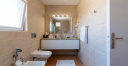 Majestoso Hotel com Jardim Tropical