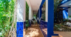 Majestoso Hotel com Jardim Tropical