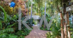 Majestoso Hotel com Jardim Tropical